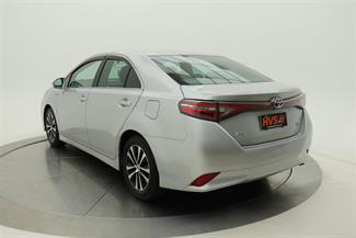 2017 Toyota Sai - Thumbnail