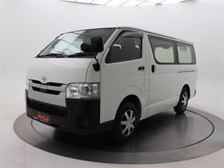 2018 Toyota Hiace - Thumbnail