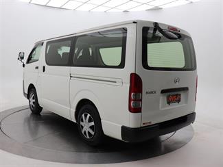 2018 Toyota Hiace - Thumbnail