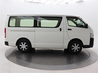 2018 Toyota Hiace - Thumbnail