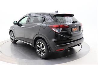 2017 Honda Vezel - Thumbnail