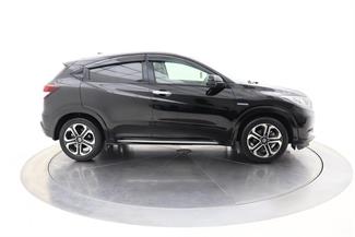 2017 Honda Vezel - Thumbnail