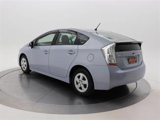 2009 Toyota Prius - Thumbnail