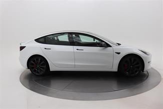 2019 Tesla Model 3 - Thumbnail