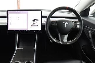 2019 Tesla Model 3 - Thumbnail