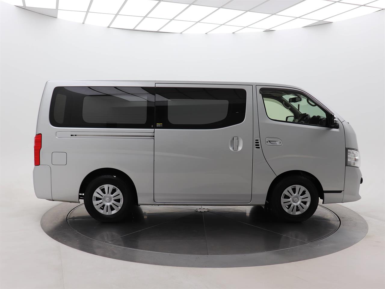 2019 Nissan NV350