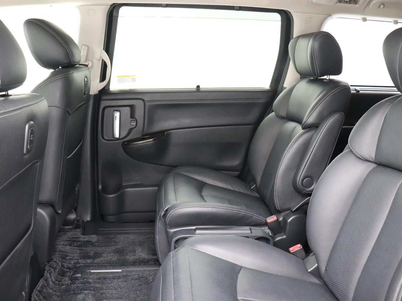 2013 Nissan Elgrand