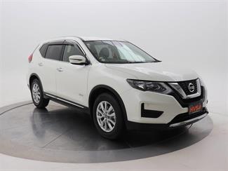 2017 Nissan X-Trail - Thumbnail