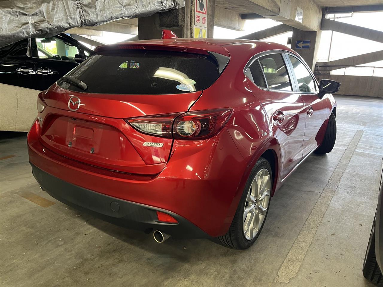 2014 Mazda Axela