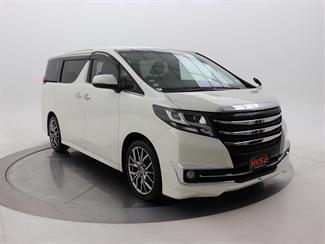 2015 Toyota Alphard - Thumbnail