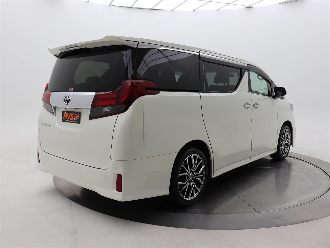 2015 Toyota Alphard