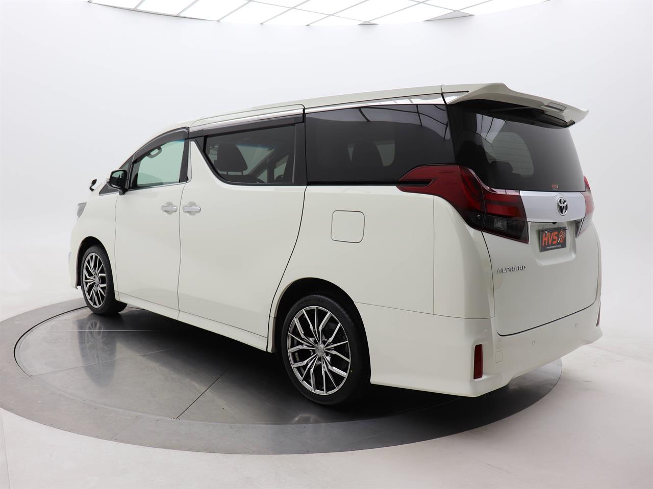 2015 Toyota Alphard