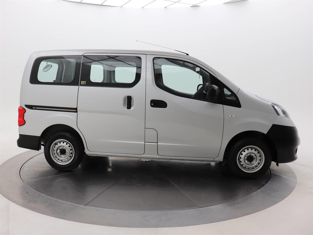 2021 Nissan NV200