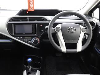 2014 Toyota Aqua - Thumbnail