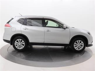 2014 Nissan X-Trail - Thumbnail