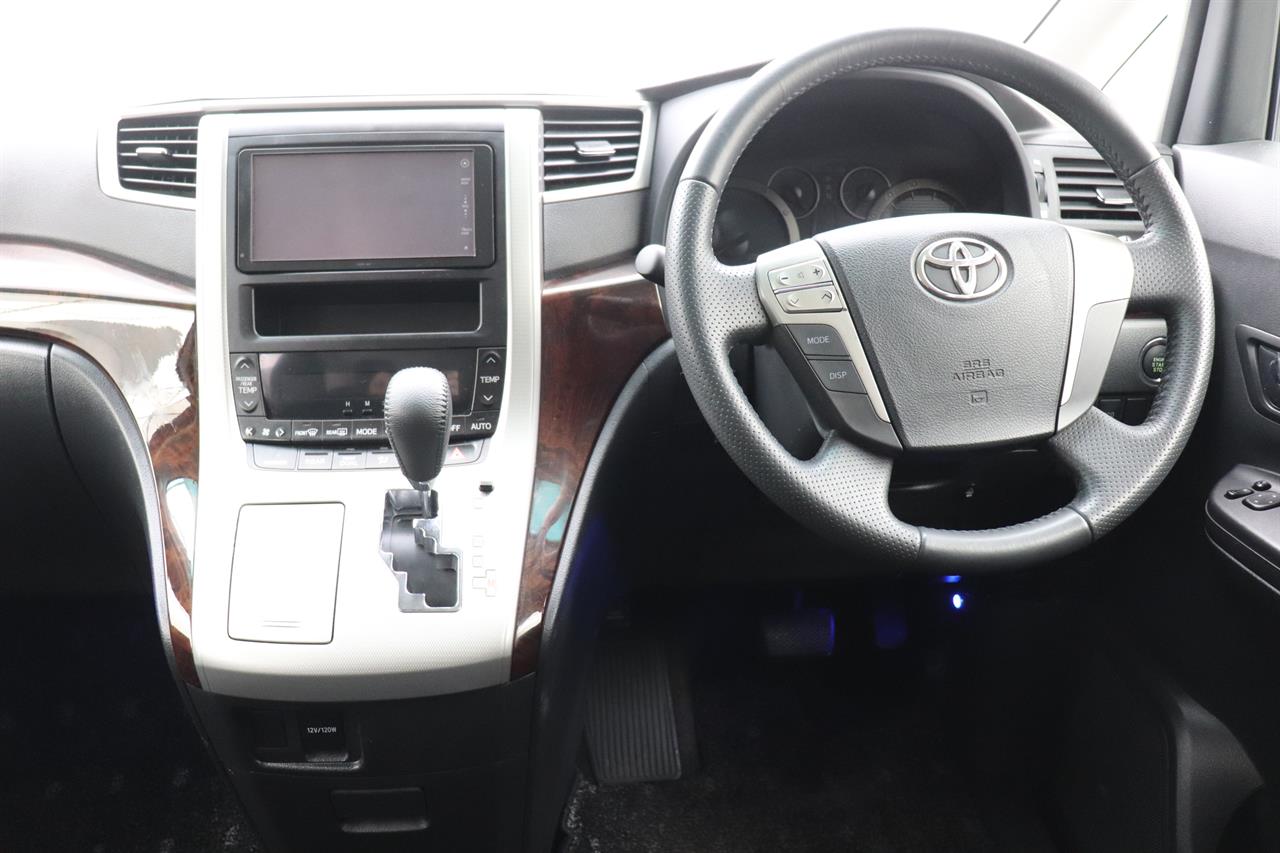 2012 Toyota Vellfire