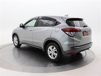 2015 Honda Vezel - Thumbnail