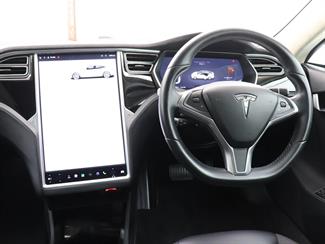 2015 Tesla Model S - Thumbnail