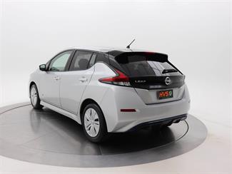 2019 Nissan Leaf - Thumbnail