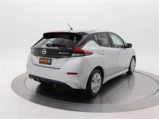 2019 Nissan Leaf - Thumbnail