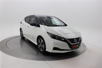 2018 Nissan Leaf - Thumbnail