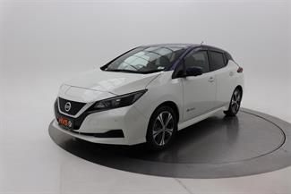 2018 Nissan Leaf - Thumbnail