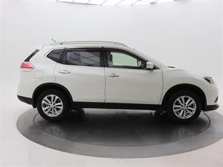 2014 Nissan X-Trail - Thumbnail