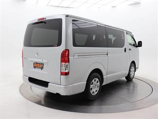 2023 Toyota Hiace - Thumbnail