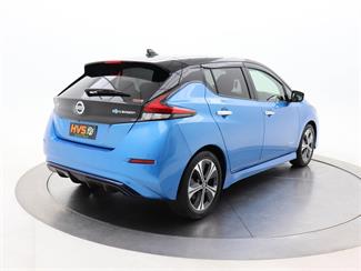 2020 Nissan Leaf - Thumbnail