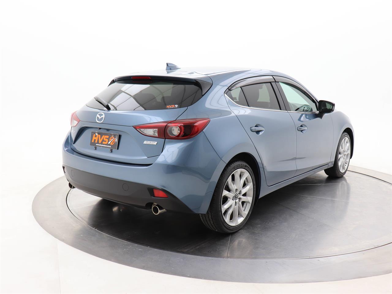 2015 Mazda Axela