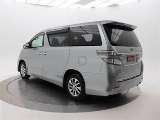 2012 Toyota Vellfire - Thumbnail