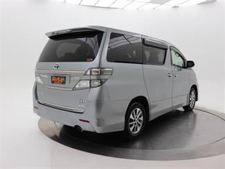 2012 Toyota Vellfire - Thumbnail