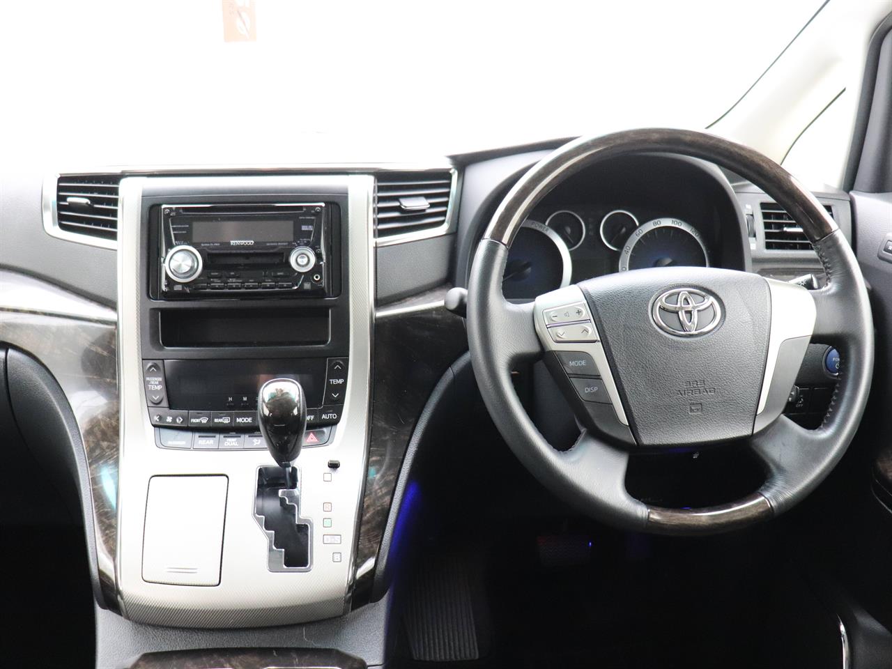 2012 Toyota Vellfire