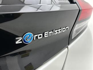 2020 Nissan Leaf - Thumbnail