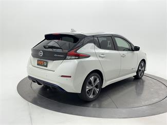 2020 Nissan Leaf - Thumbnail