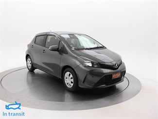 2015 Toyota Vitz - Thumbnail