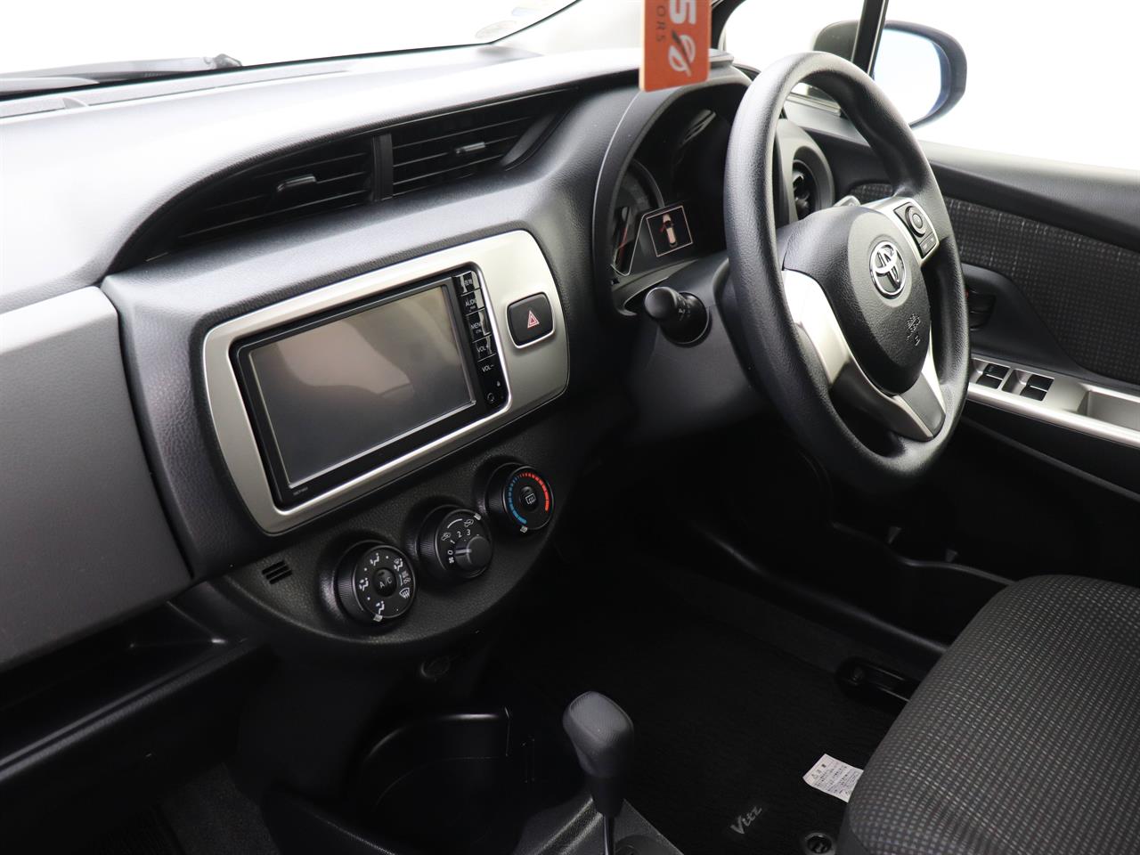 2015 Toyota Vitz