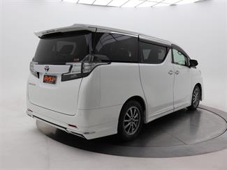 2015 Toyota Vellfire - Thumbnail