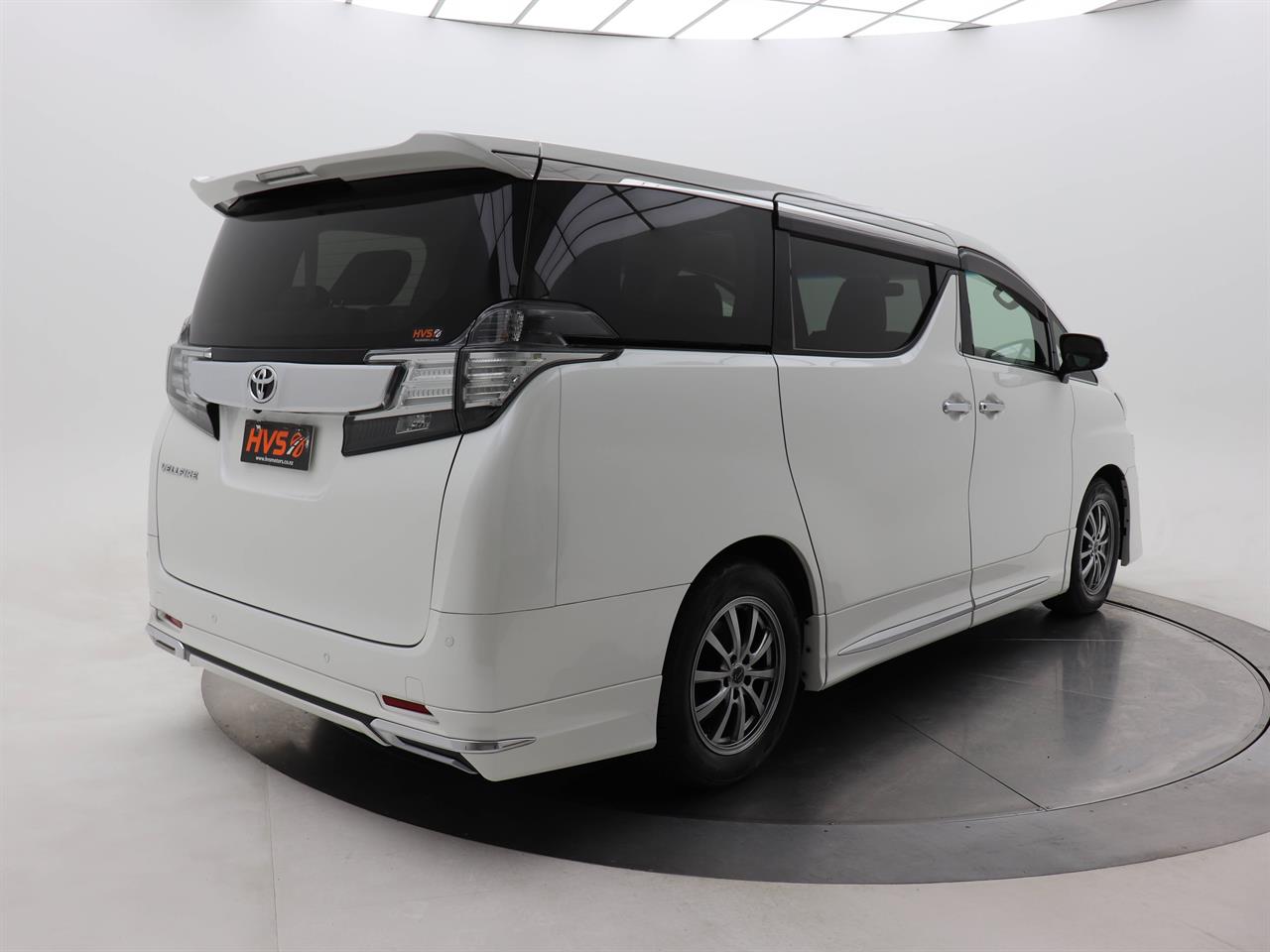 2015 Toyota Vellfire