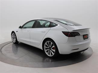 2019 Tesla Model 3 - Thumbnail