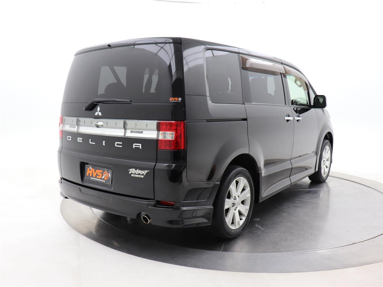 2015 Mitsubishi Delica