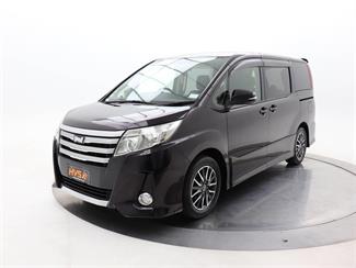 2014 Toyota Noah - Thumbnail