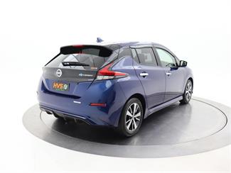 2020 Nissan Leaf - Thumbnail