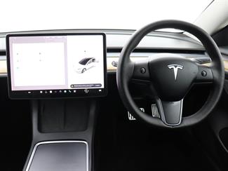 2021 Tesla Model 3 - Thumbnail