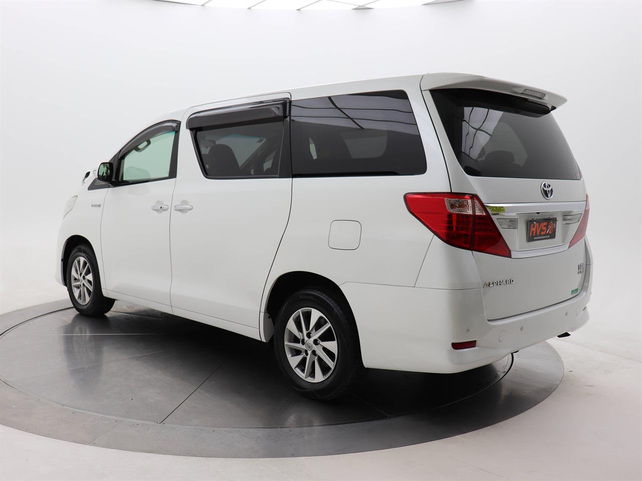 2014 Toyota Alphard