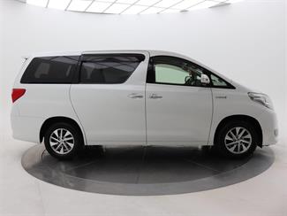 2014 Toyota Alphard - Thumbnail