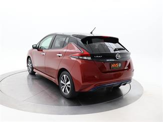 2019 Nissan Leaf - Thumbnail