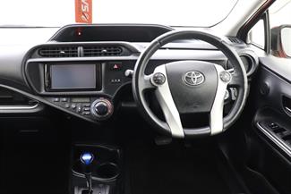 2014 Toyota Aqua - Thumbnail