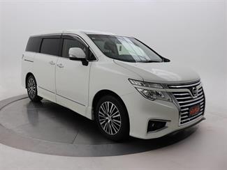 2017 Nissan Elgrand - Thumbnail