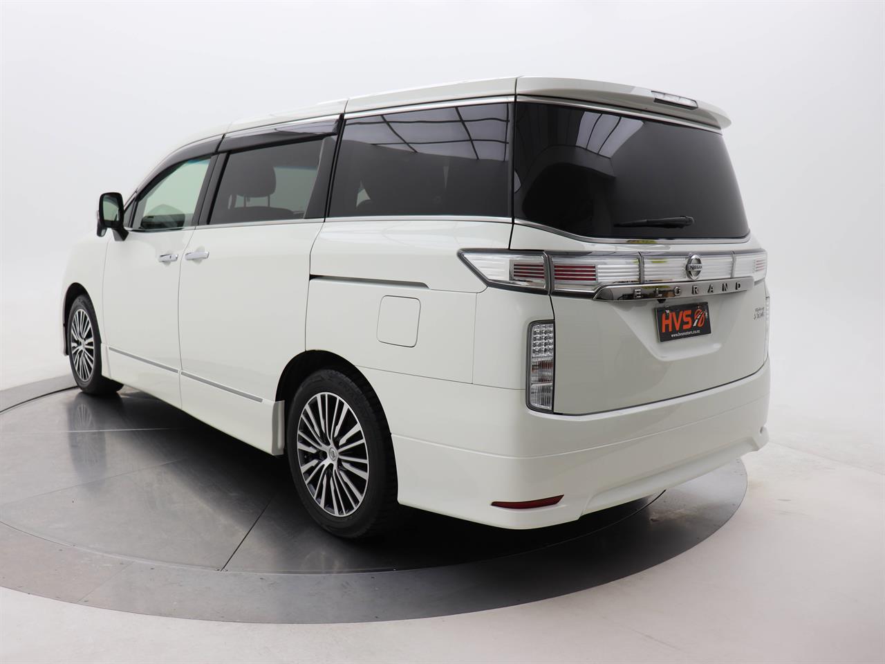 2017 Nissan Elgrand